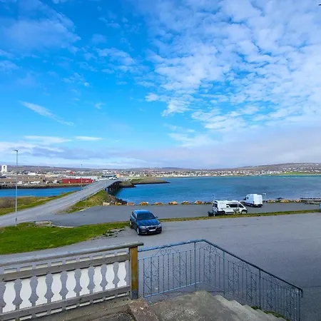 Varanger Fjordhotell 게스트하우스 *